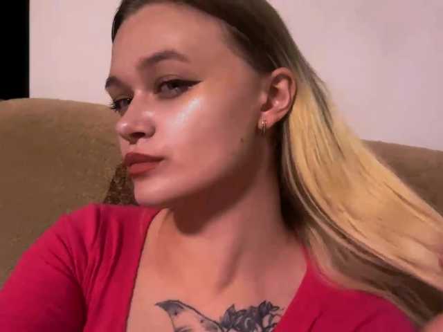 LoritaWhisted live cam on BongaCams