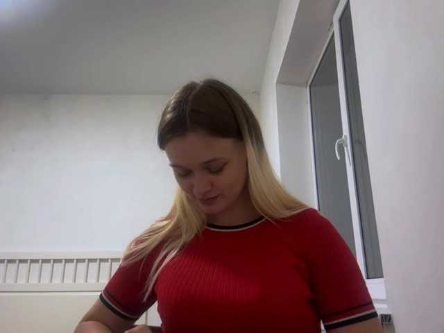 LoritaWhisted live cam on BongaCams