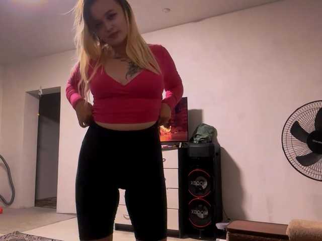 LoritaWhisted live cam on BongaCams