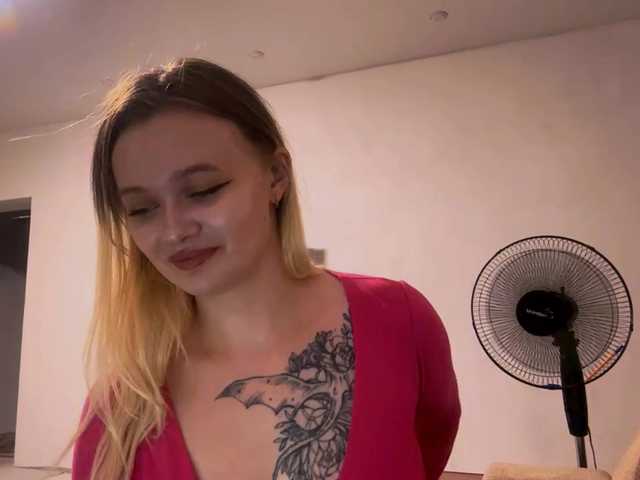 LoritaWhisted live cam on BongaCams