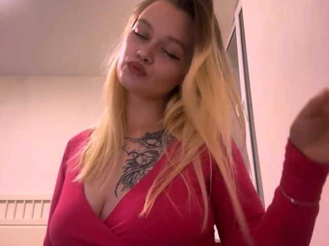 LoritaWhisted live cam on BongaCams
