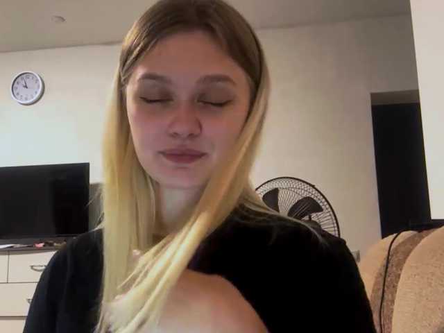 LoritaWhisted live cam on BongaCams