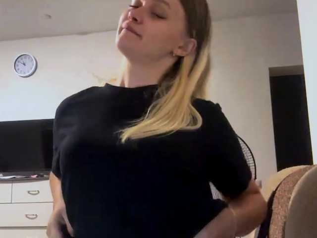 LoritaWhisted live cam on BongaCams