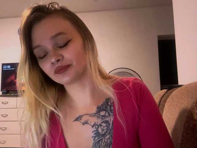 LoritaWhisted Live Cam pe BongaCams