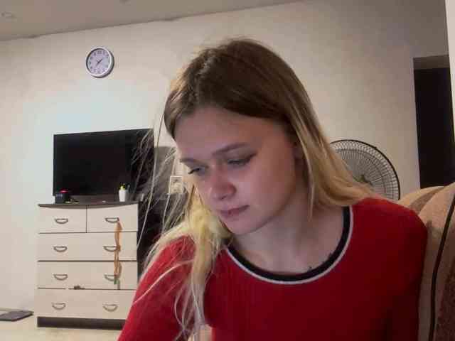 LoritaWhisted webcam