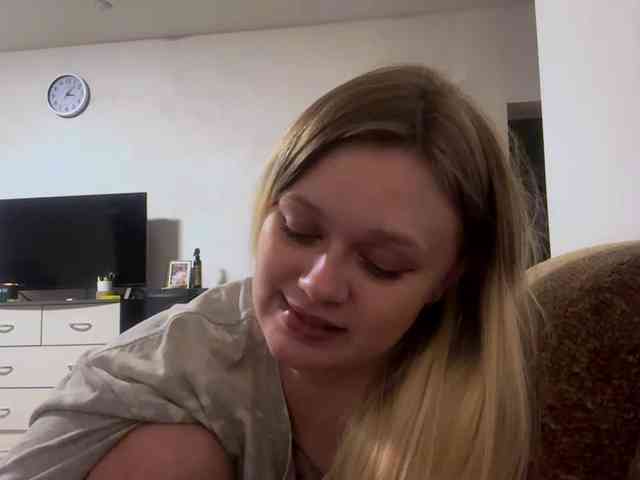 LoritaWhisted webcam