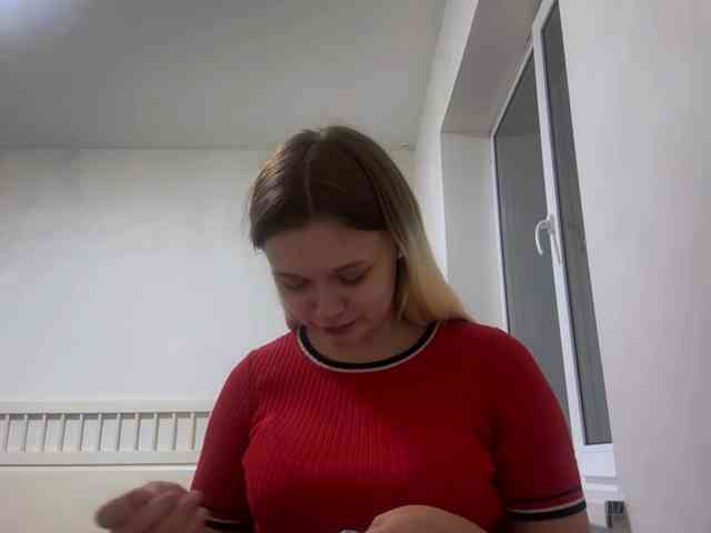 LoritaWhisted webcam