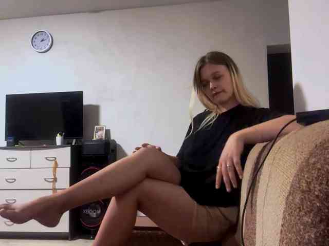 LoritaWhisted webcam