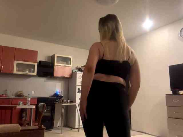 LoritaWhisted webcam