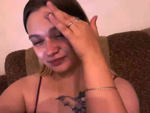 LoritaWhisted webcam