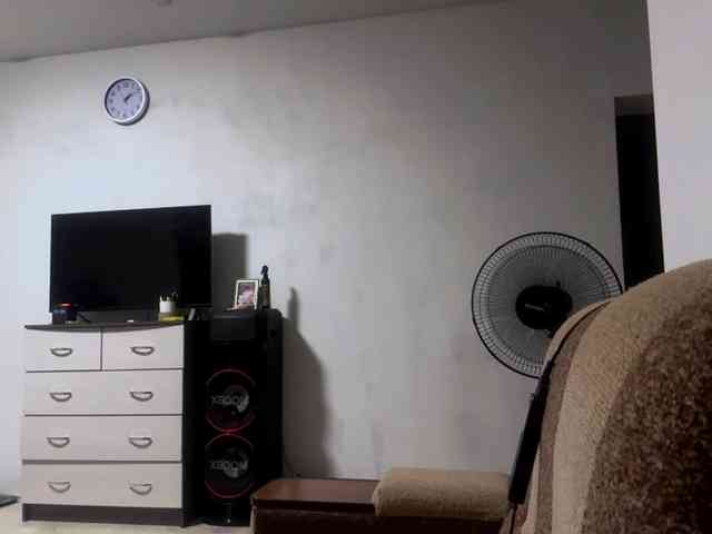 LoritaWhisted webcam