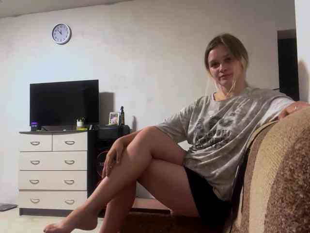 LoritaWhisted webcam
