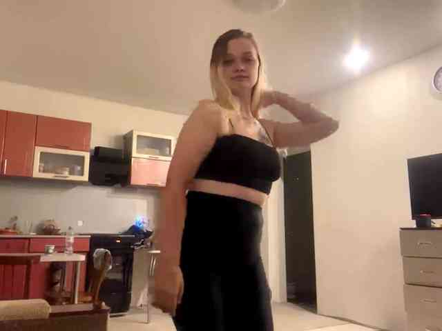 LoritaWhisted webcam