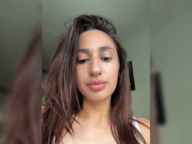 le modèle AnitaSi est en webcam porno dans un show sur le site bongacams, il possède les tags suivants: White/Caucasian,Brunette,Shaved