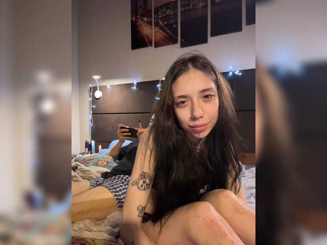 Maddycats0420 live cam on BongaCams