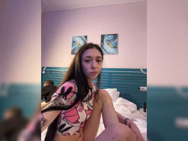Maddycats0420 live cam on BongaCams