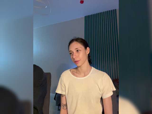 Maddycats0420 live cam on BongaCams