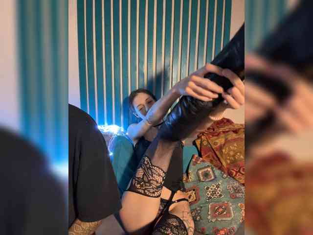Maddycats0420 webcam
