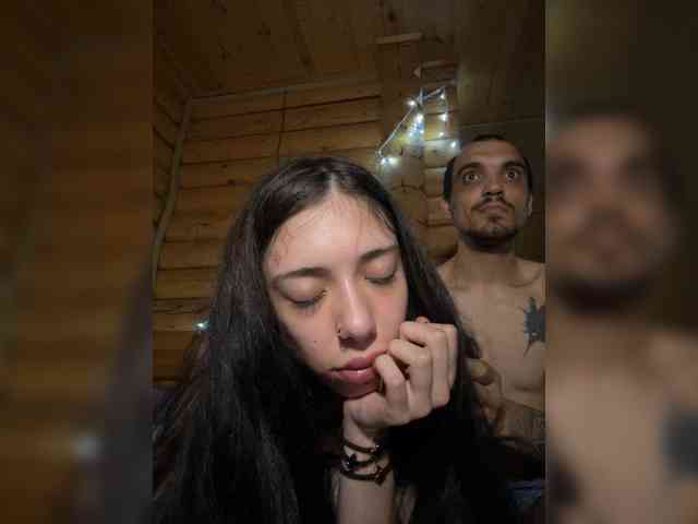 Maddycats0420 Live Webcam on BongaCams