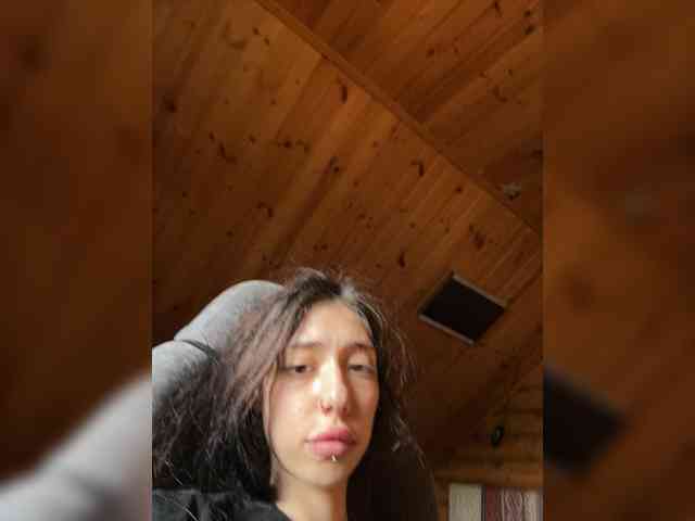 Maddycats0420 webcam