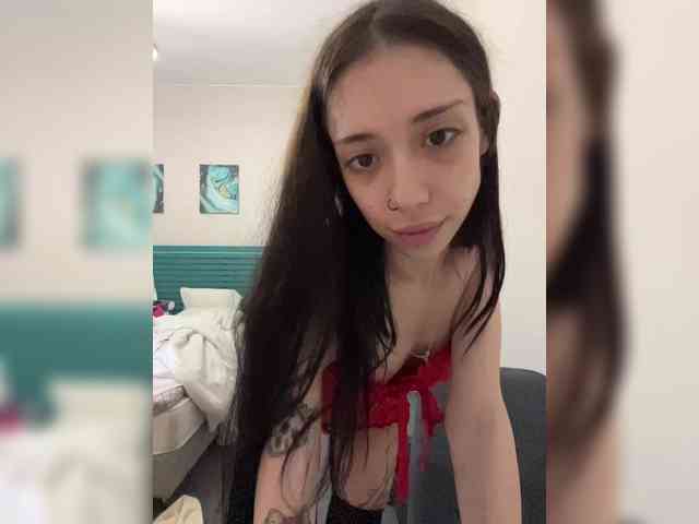 Maddycats0420 webcam