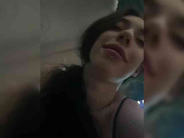 Maddycats0420 webcam