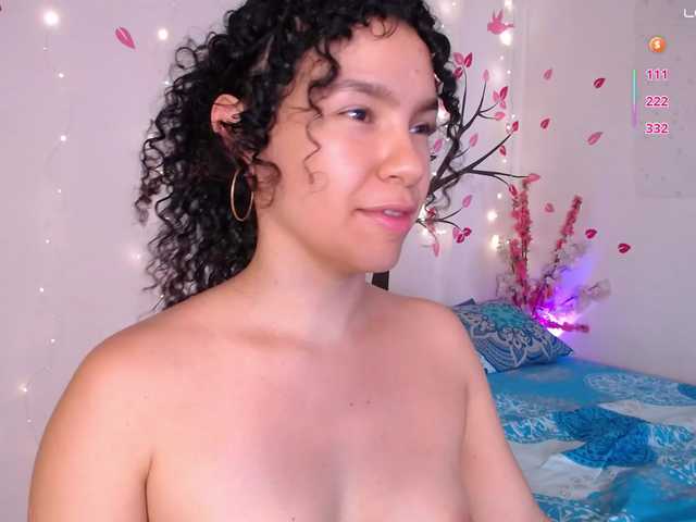 KAROLKAT live cam on BongaCams