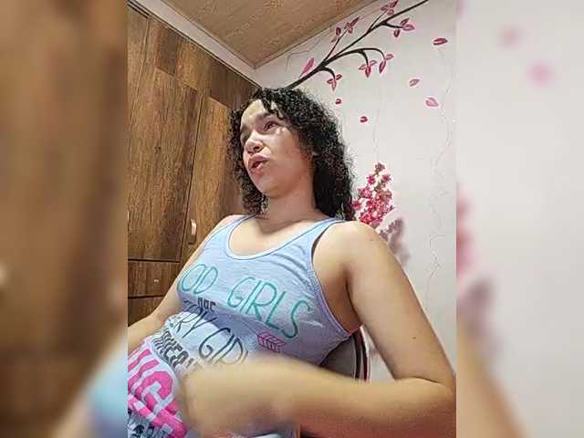 KAROLKAT live cam on BongaCams