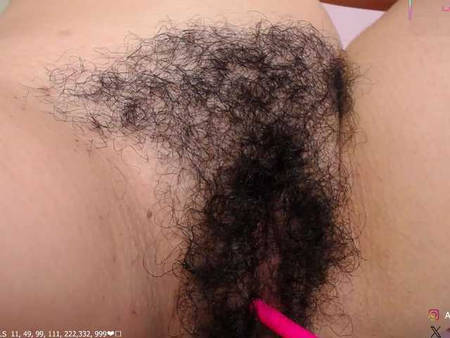 KAROLKAT live cam on BongaCams