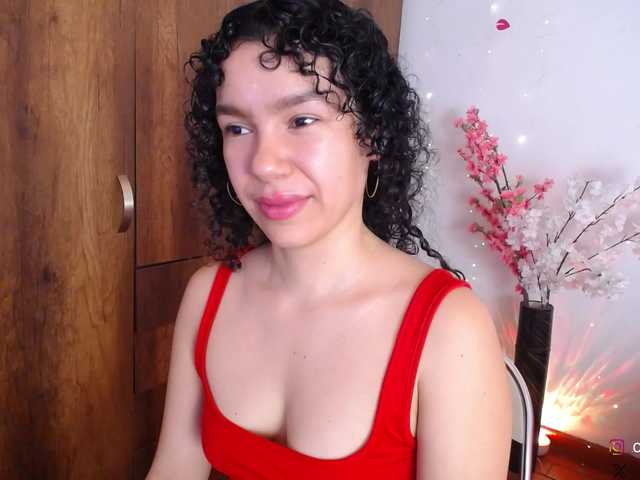 KAROLKAT live cam on BongaCams