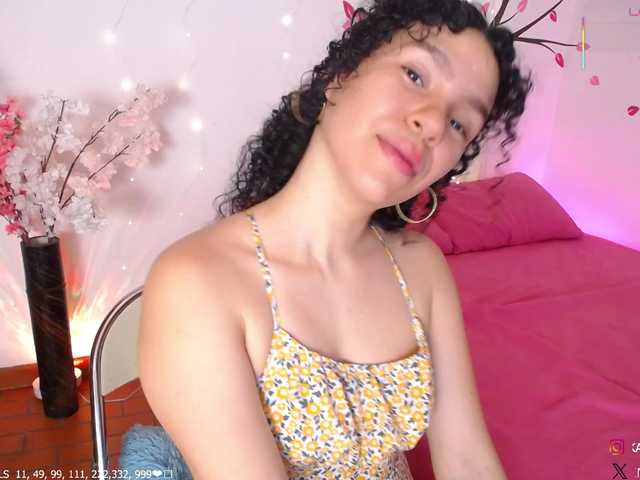 KAROLKAT live cam preview