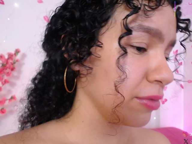 KAROLKAT live cam on BongaCams