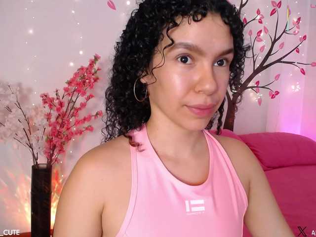 KAROLKAT live cam on BongaCams