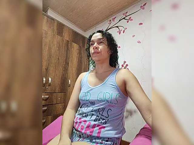 KAROLKAT live cam