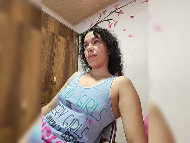 KAROLKAT live cam on BongaCams