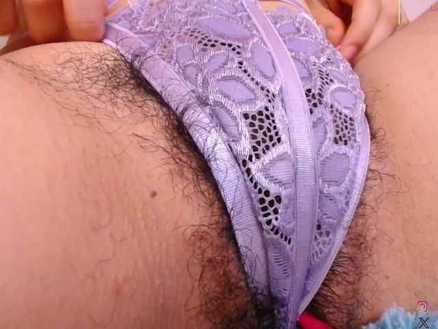 KAROLKAT live cam on BongaCams