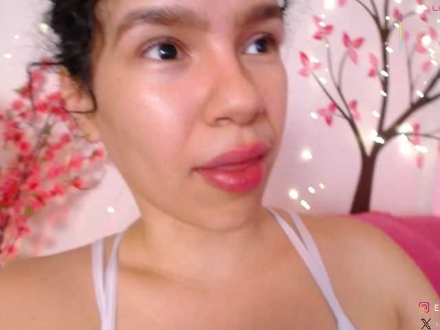 KAROLKAT live cam on BongaCams
