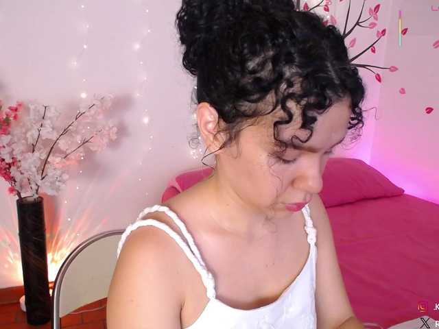 KAROLKAT live cam on BongaCams
