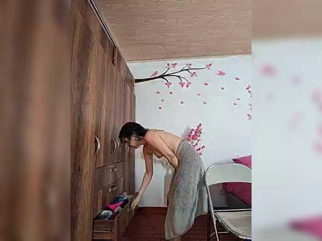 KAROLKAT live cam on BongaCams