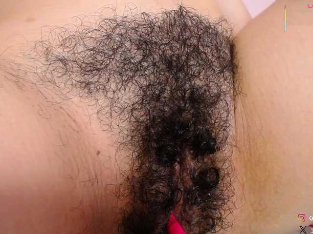 KAROLKAT live cam on BongaCams