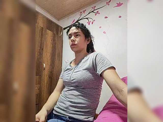 KAROLKAT live cam