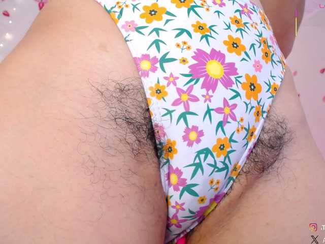 KAROLKAT live cam on BongaCams