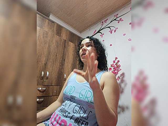 KAROLKAT live cam