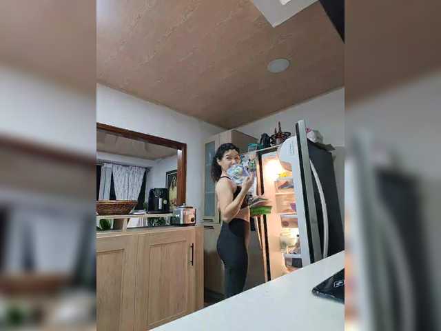 KAROLKAT live cam on BongaCams