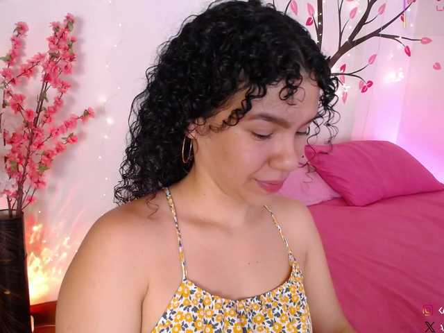 KAROLKAT live cam on BongaCams