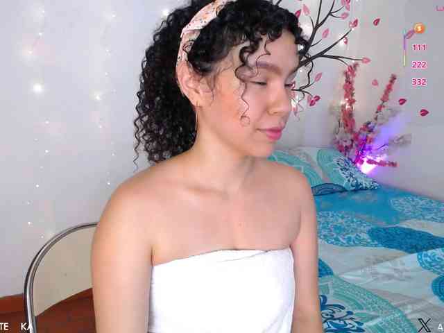 KAROLKAT Live Webcam on BongaCams