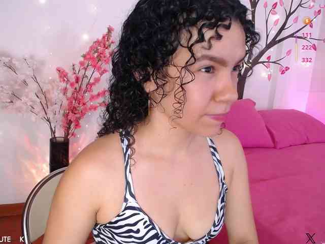 KAROLKAT Live Webcam on BongaCams
