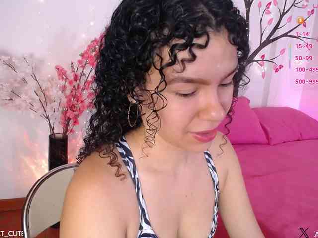 KAROLKAT Live Webcam on BongaCams