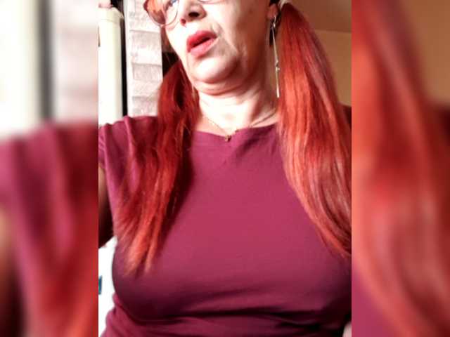 Sex chat gratuit in direct cu LoveTinaXxx pe BongaCams