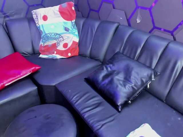 blow2job-latt live cam on BongaCams